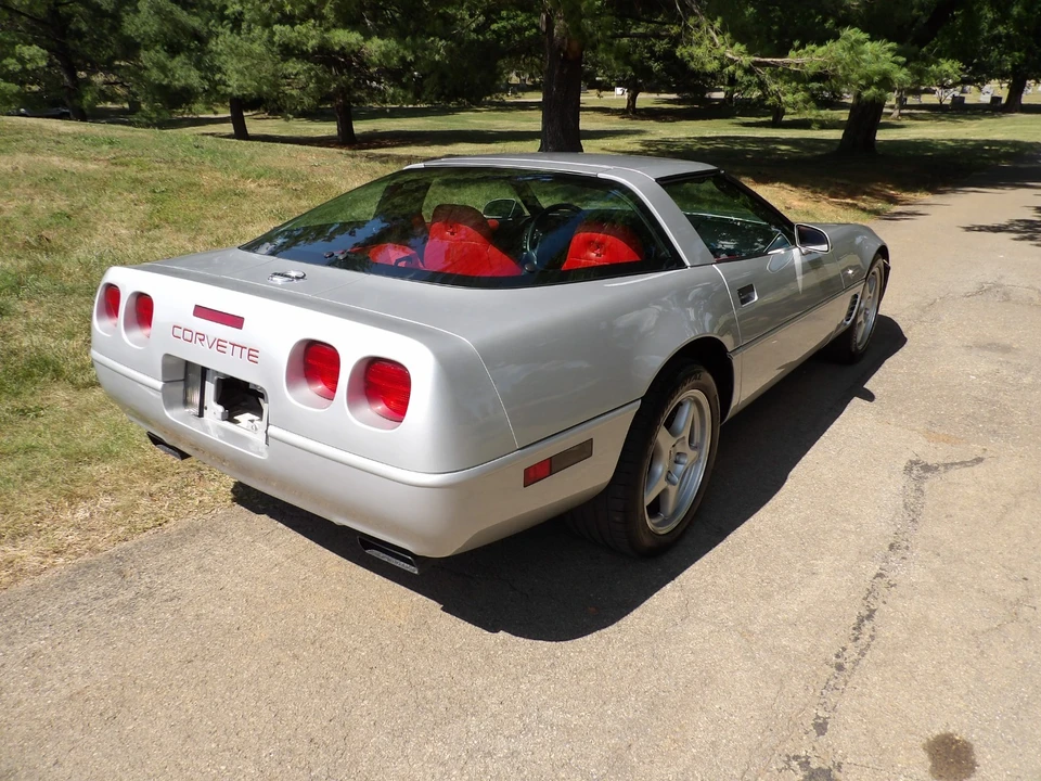 1996 Chevrolet Corvette C4 - Image 9 of 31