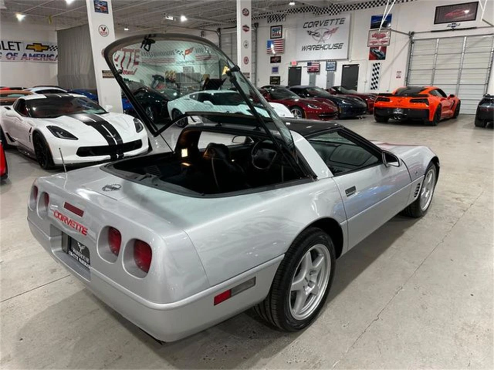 1996 Chevrolet Corvette C4 - Image 2 of 30