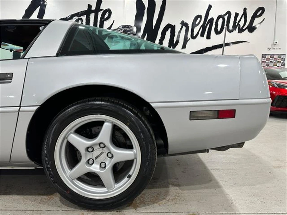 1996 Chevrolet Corvette C4 - Image 26 of 30