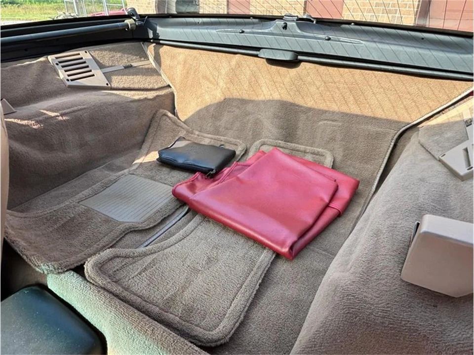 1996 Chevrolet Corvette C4 - Image 19 of 26