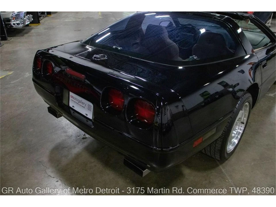 1996 Chevrolet Corvette C4 - Image 16 of 31