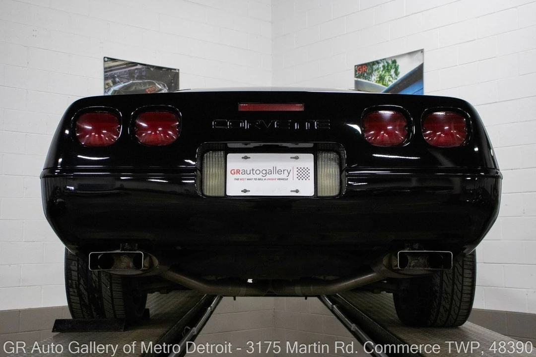 1996 Chevrolet Corvette C4 - Image 21 of 31