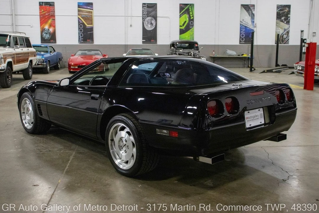 1996 Chevrolet Corvette C4 - Image 5 of 31