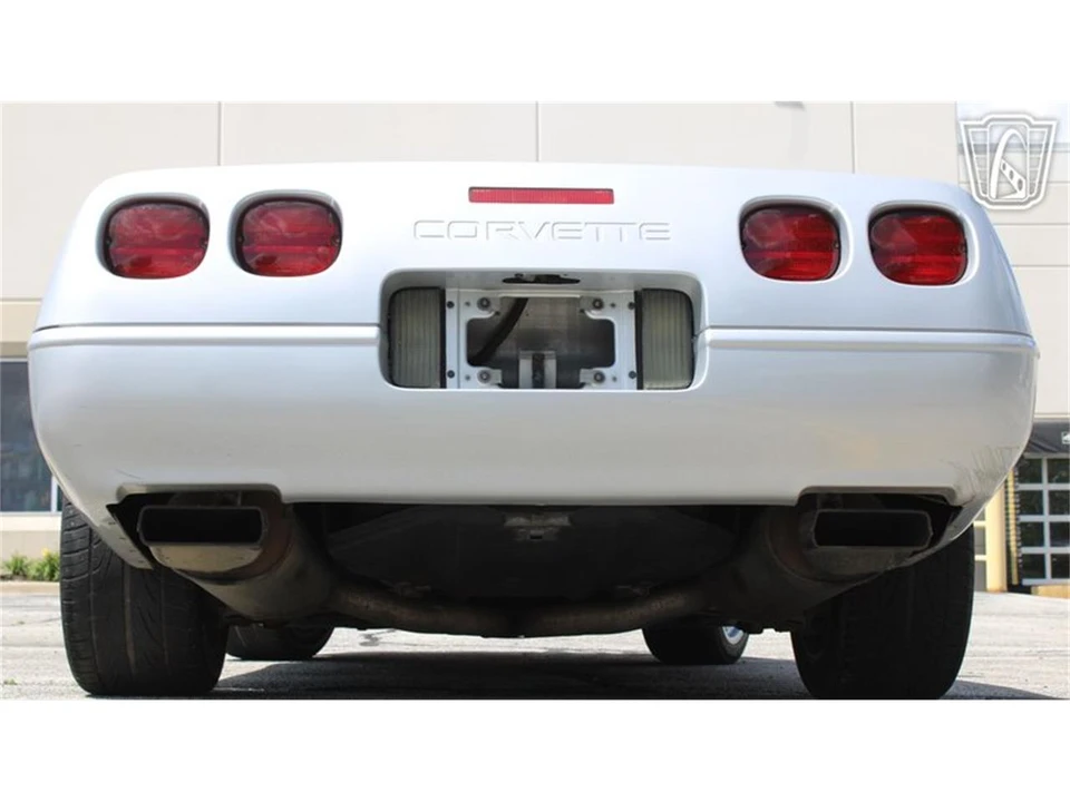 1996 Chevrolet Corvette C4 - Image 28 of 31