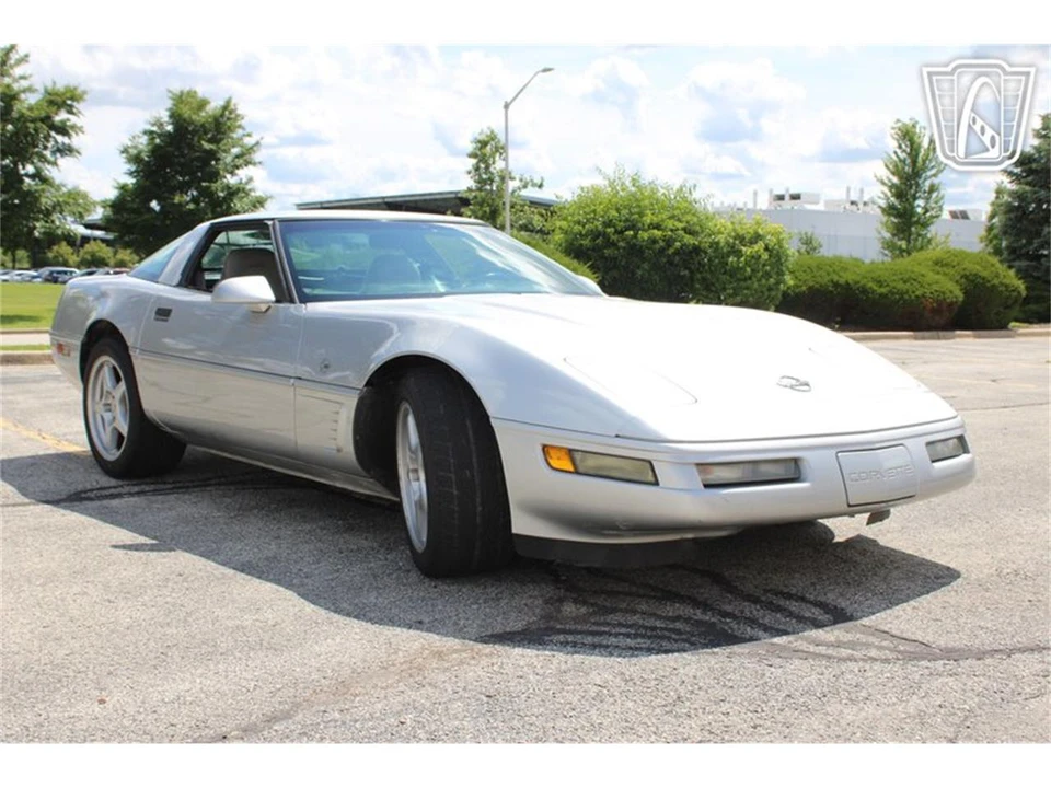 1996 Chevrolet Corvette C4 - Image 2 of 31