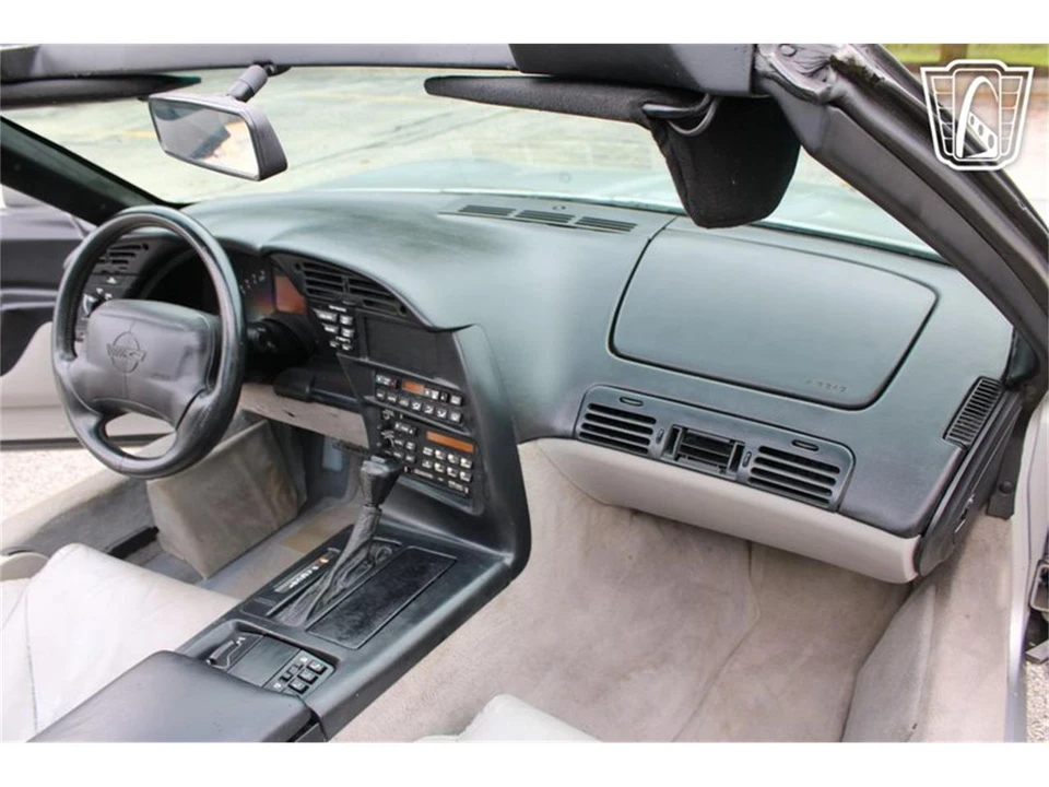 1996 Chevrolet Corvette C4 - Image 12 of 31