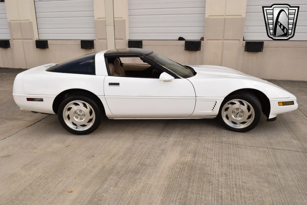 1996 Chevrolet Corvette C4 - Image 7 of 12