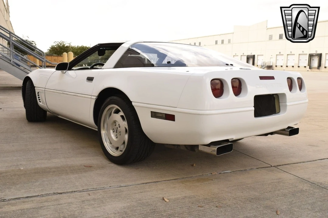 1996 Chevrolet Corvette C4 - Image 4 of 12