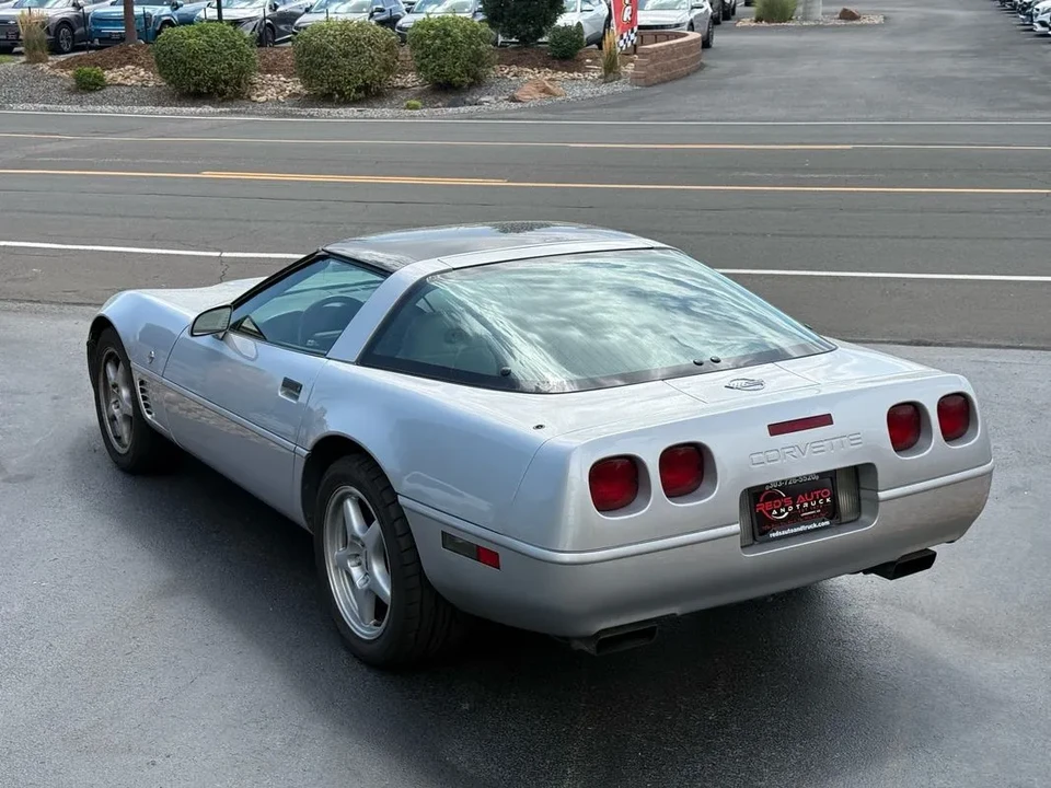 1996 Chevrolet Corvette C4 - Image 16 of 31