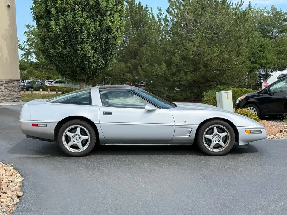 1996 Chevrolet Corvette C4 - Image 5 of 31