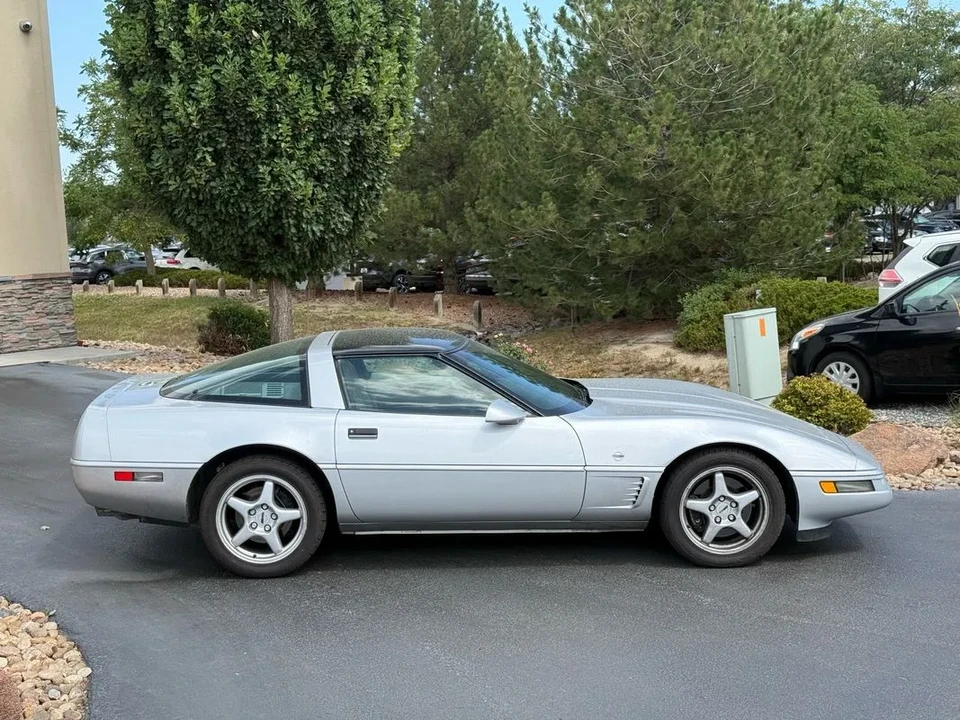 1996 Chevrolet Corvette C4 - Image 10 of 31