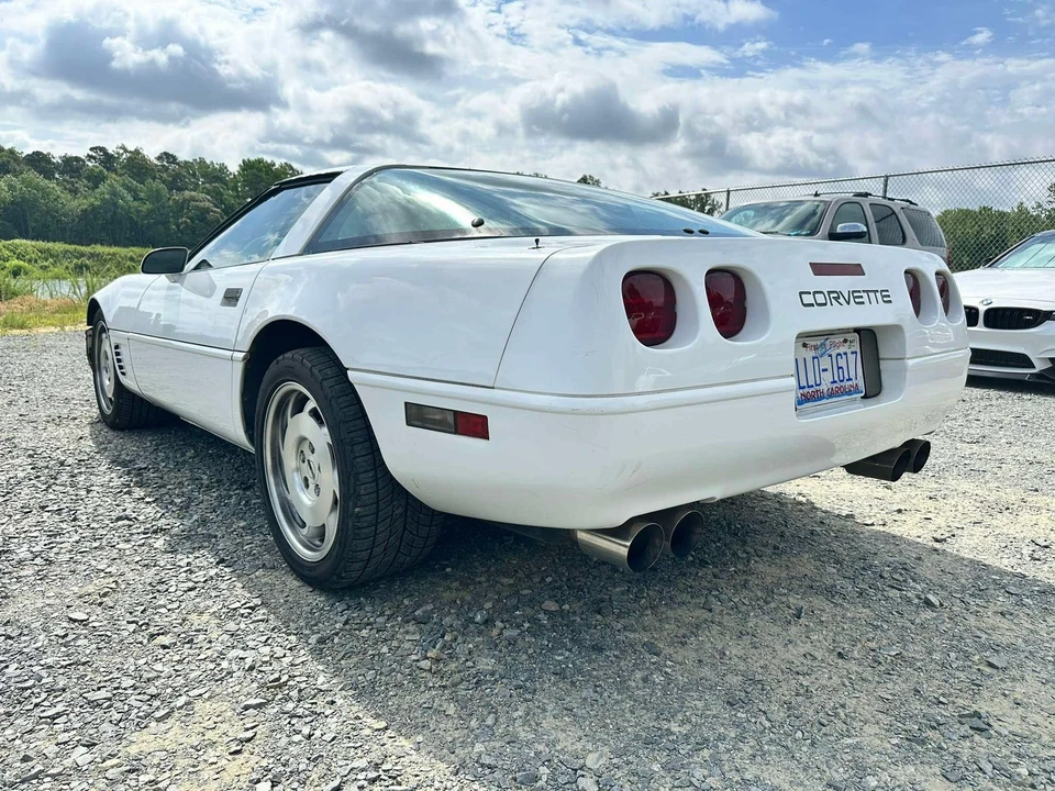 1996 Chevrolet Corvette C4 - Image 13 of 16