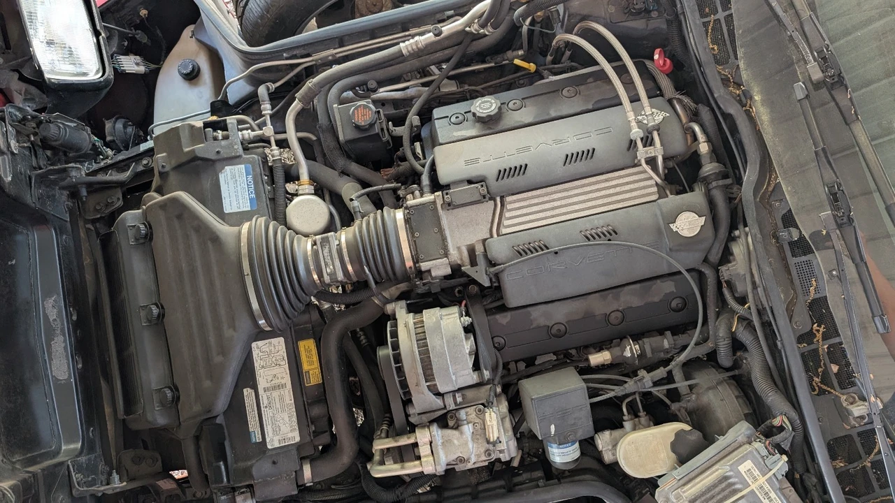 1996 Chevrolet Corvette C4 - Image 17 of 18