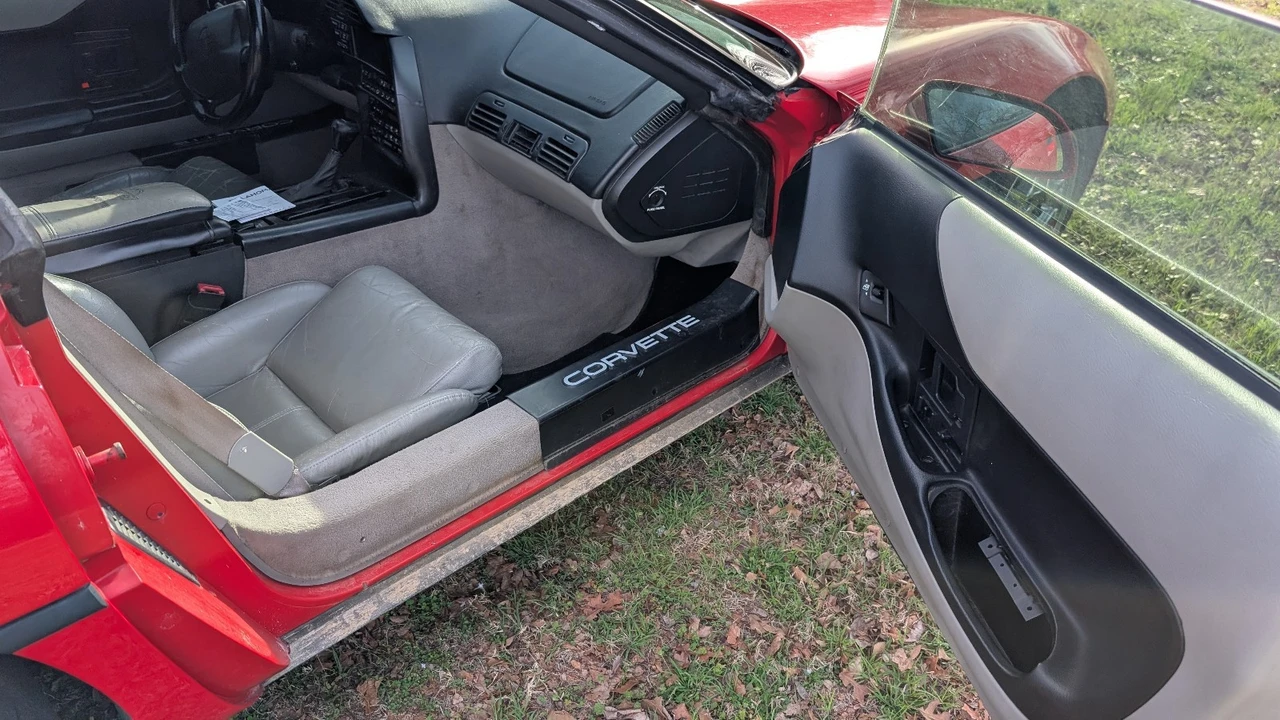 1996 Chevrolet Corvette C4 - Image 15 of 18