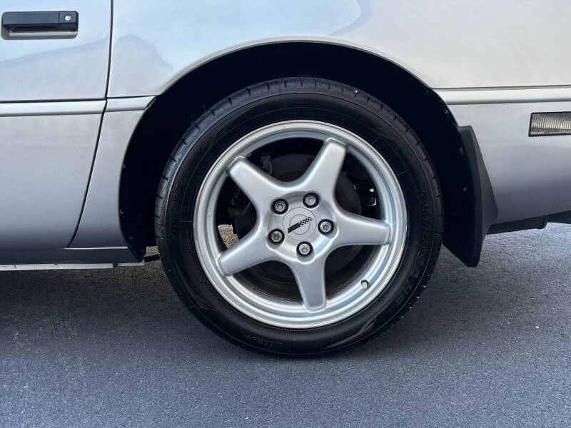 1996 Chevrolet Corvette C4 - Image 12 of 31