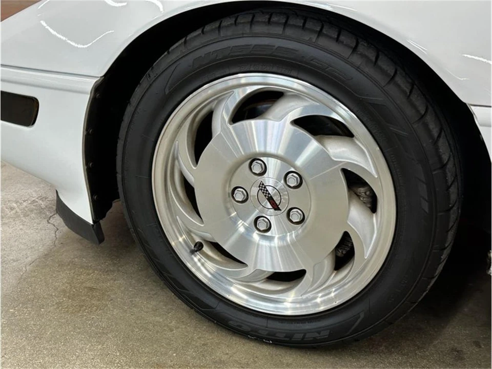 1996 Chevrolet Corvette C4 - Image 28 of 31