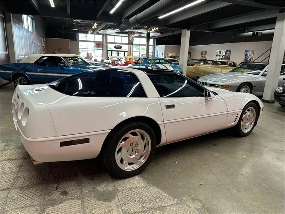 1996 Chevrolet Corvette C4 - Image 11 of 31