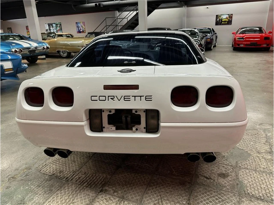 1996 Chevrolet Corvette C4 - Image 15 of 31