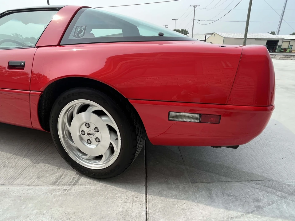 1996 Chevrolet Corvette C4 - Image 11 of 31