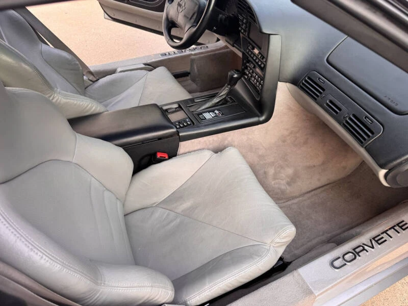 1996 Chevrolet Corvette C4 - Image 28 of 31