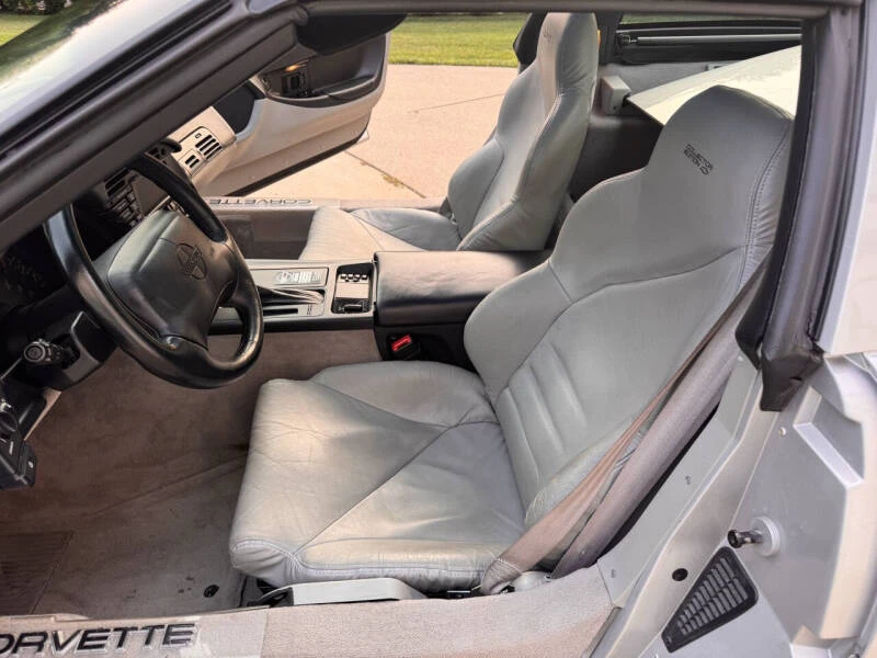 1996 Chevrolet Corvette C4 - Image 18 of 31