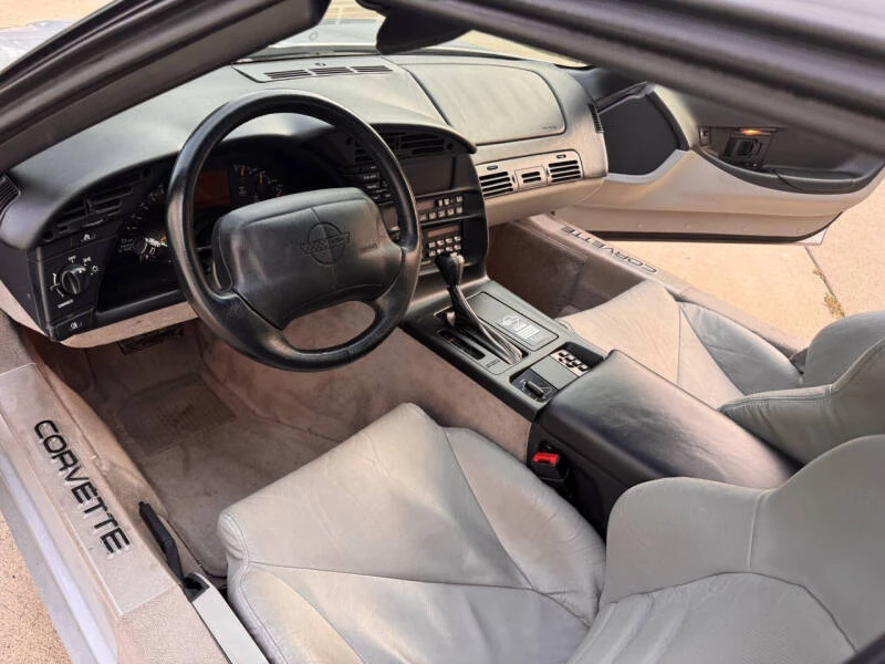 1996 Chevrolet Corvette C4 - Image 22 of 31