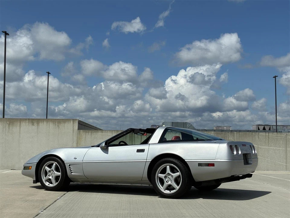 1996 Chevrolet Corvette C4 - Image 8 of 31