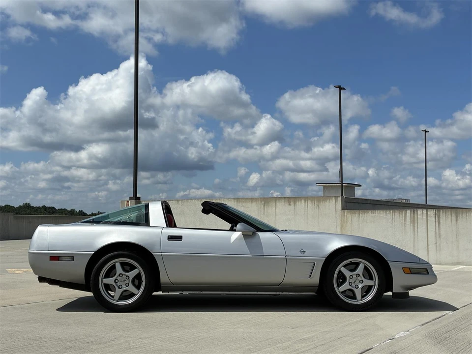1996 Chevrolet Corvette C4 - Image 9 of 31
