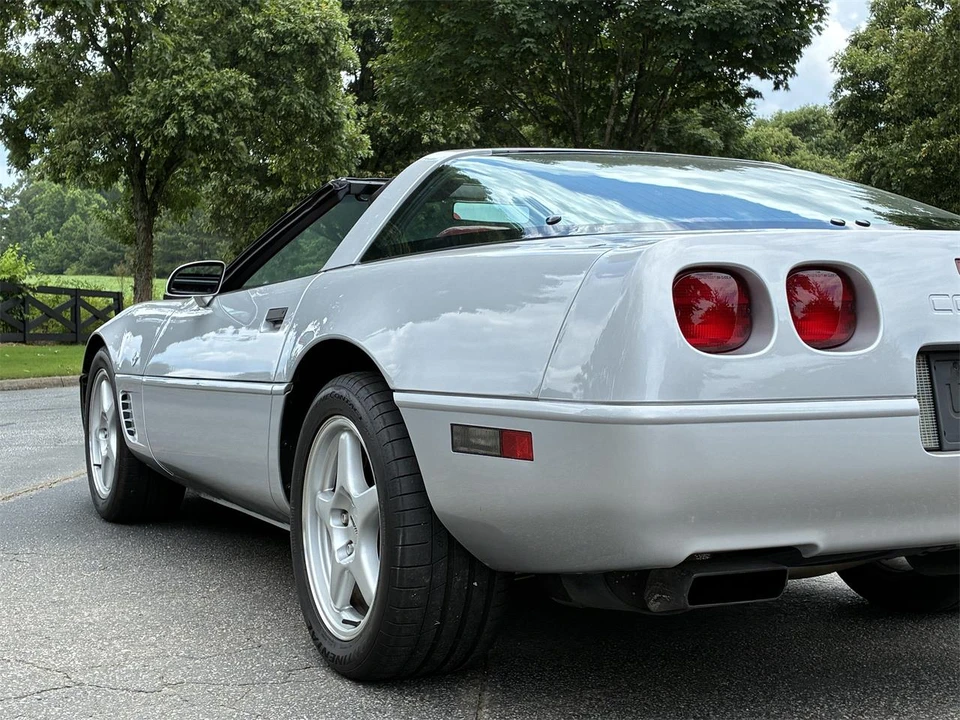 1996 Chevrolet Corvette C4 - Image 13 of 31