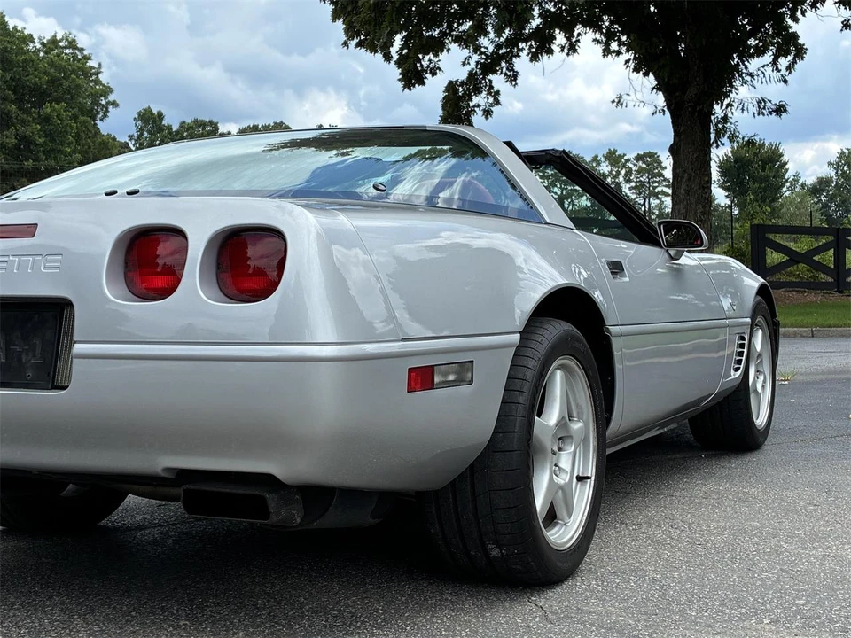 1996 Chevrolet Corvette C4 - Image 14 of 31