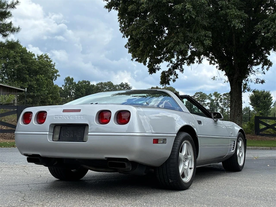 1996 Chevrolet Corvette C4 - Image 15 of 31
