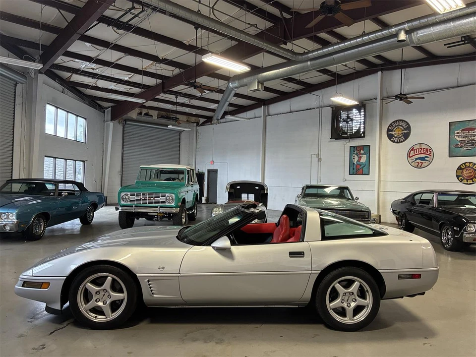1996 Chevrolet Corvette C4 - Image 17 of 31