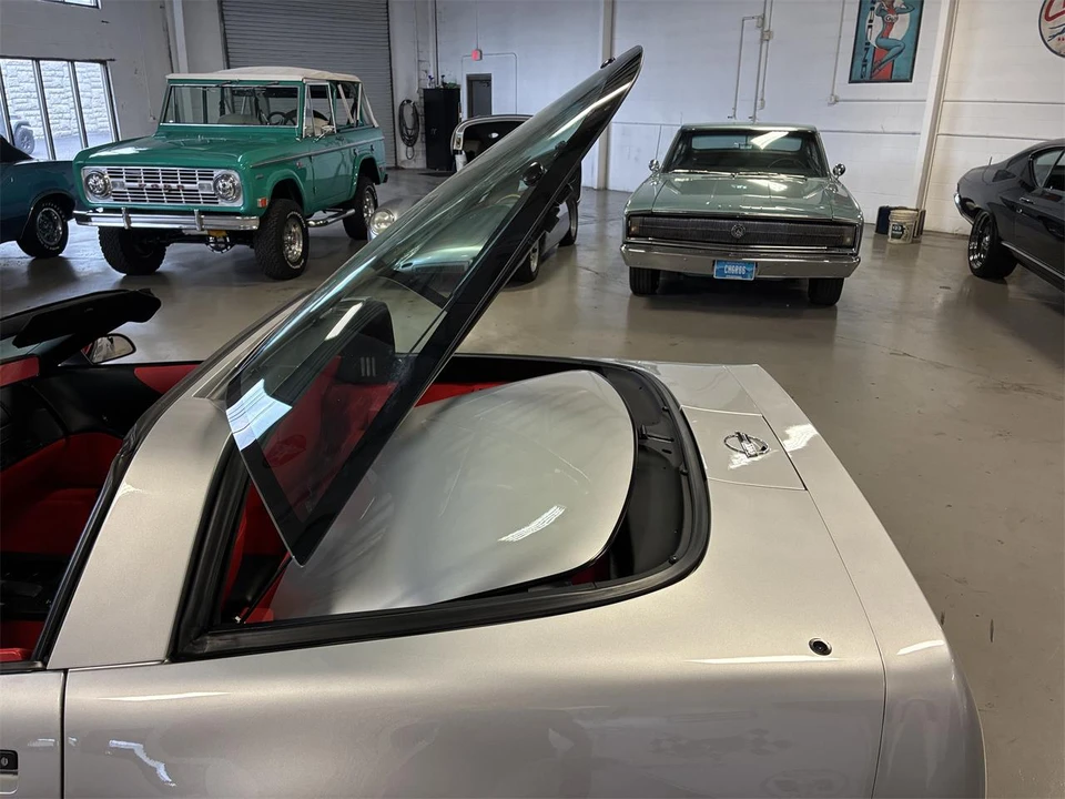 1996 Chevrolet Corvette C4 - Image 25 of 31