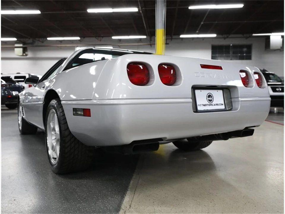1996 Chevrolet Corvette C4 - Image 19 of 31