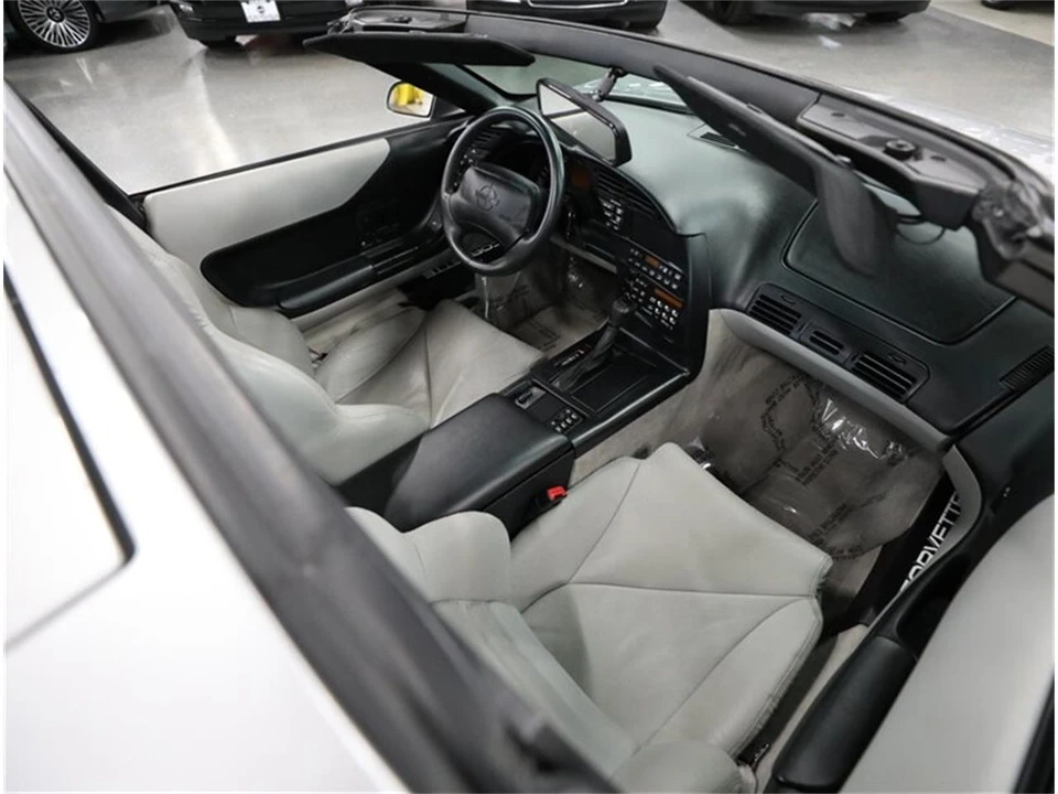 1996 Chevrolet Corvette C4 - Image 26 of 31