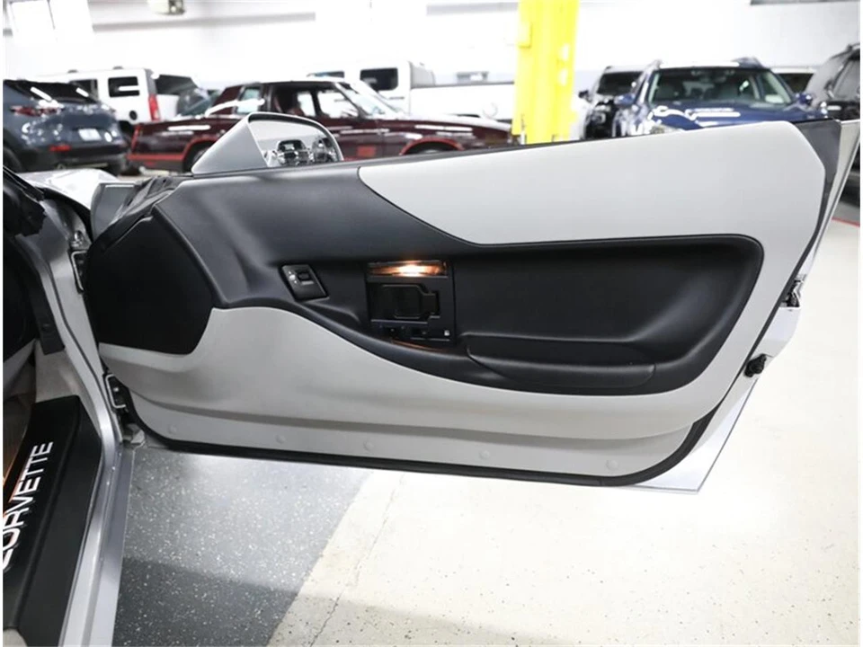1996 Chevrolet Corvette C4 - Image 27 of 31