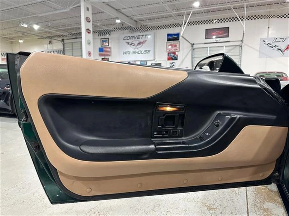 1996 Chevrolet Corvette C4 - Image 12 of 28