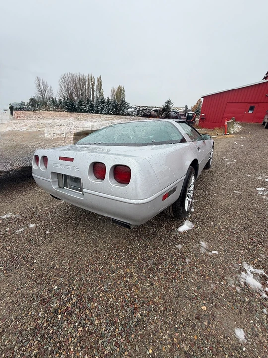 1996 Chevrolet Corvette C4 - Image 2 of 21