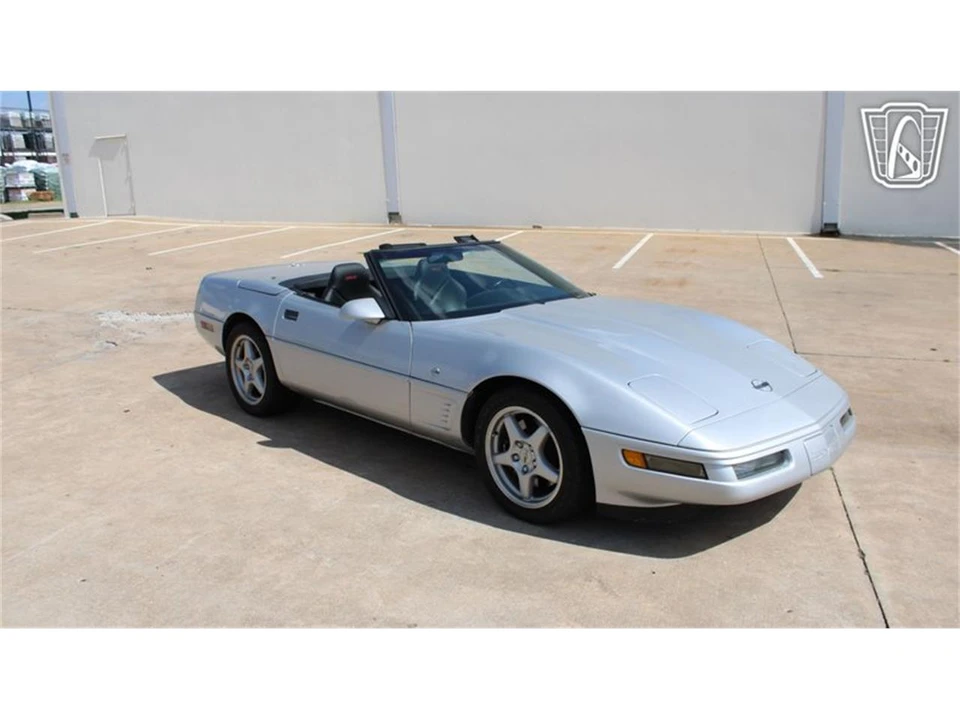 1996 Chevrolet Corvette C4 - Image 2 of 31