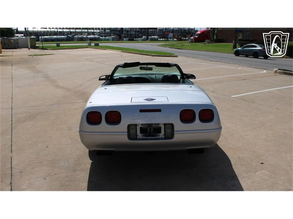 1996 Chevrolet Corvette C4 - Image 5 of 31