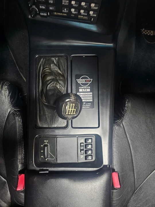1996 Chevrolet Corvette C4 - Image 12 of 17