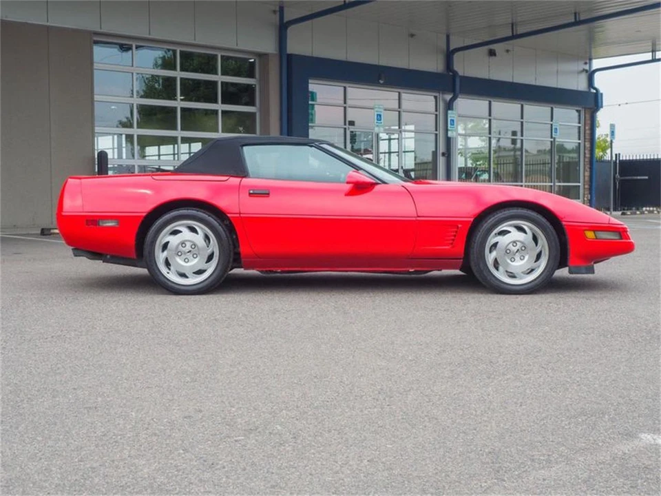 1996 Chevrolet Corvette C4 - Image 9 of 31