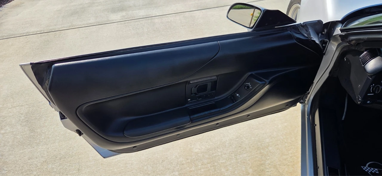1996 Chevrolet Corvette C4 - Image 27 of 31