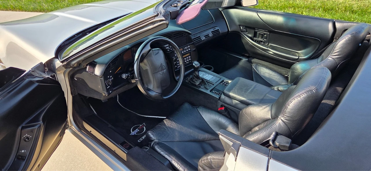 1996 Chevrolet Corvette C4 - Image 30 of 31