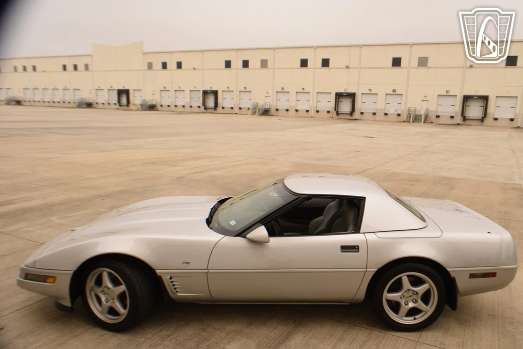 1996 Chevrolet Corvette C4 - Image 27 of 31