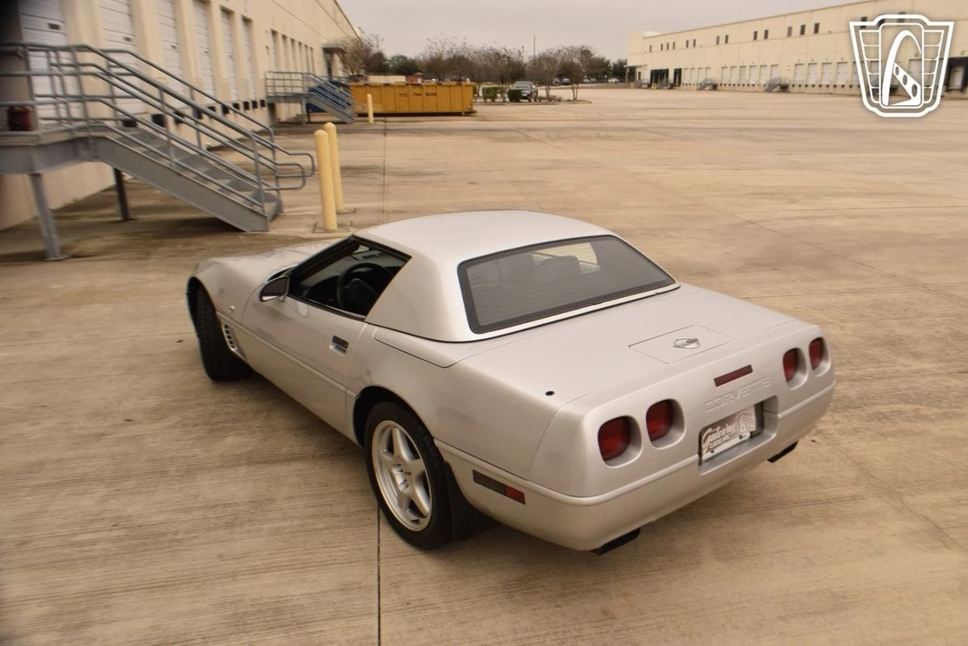 1996 Chevrolet Corvette C4 - Image 30 of 31
