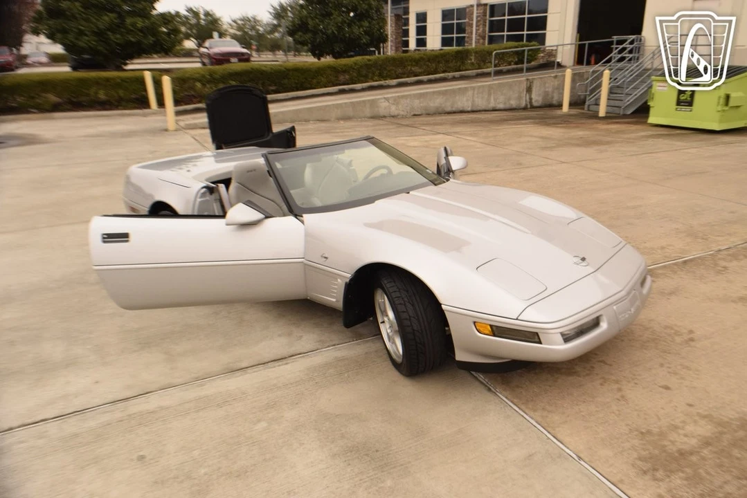 1996 Chevrolet Corvette C4 - Image 11 of 12
