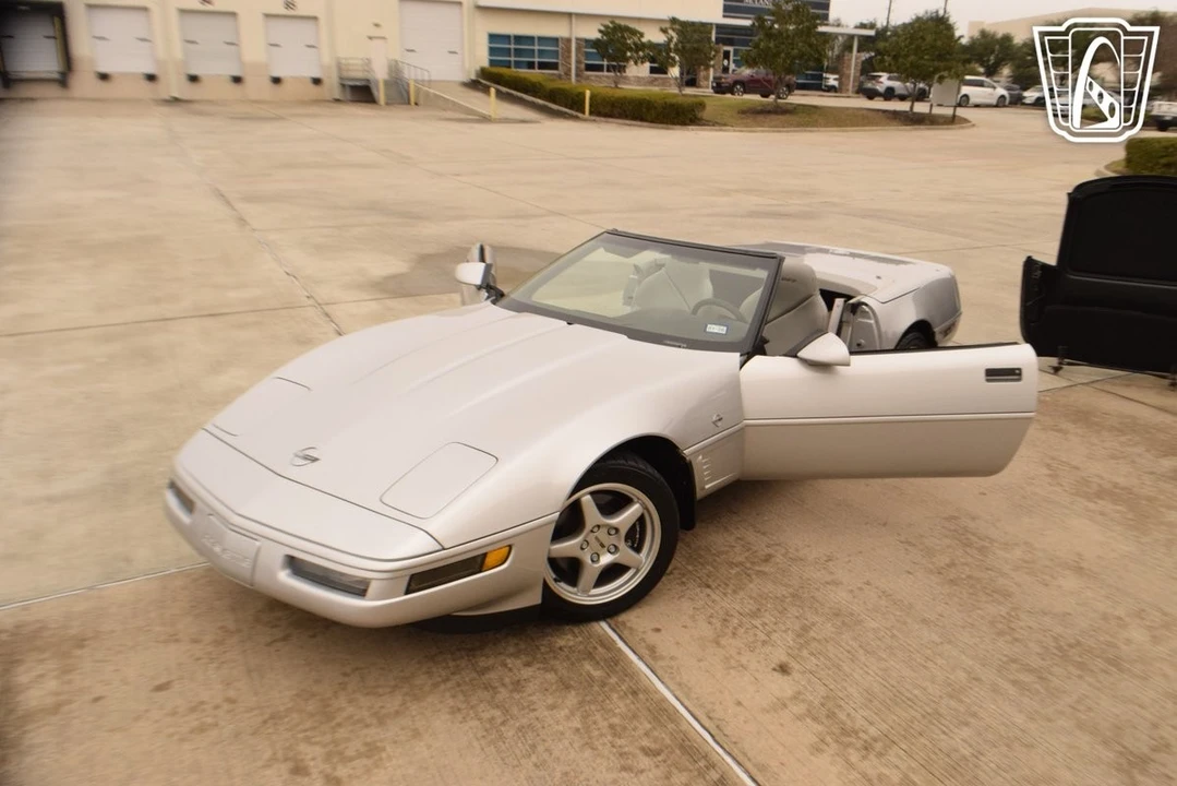 1996 Chevrolet Corvette C4 - Image 8 of 12
