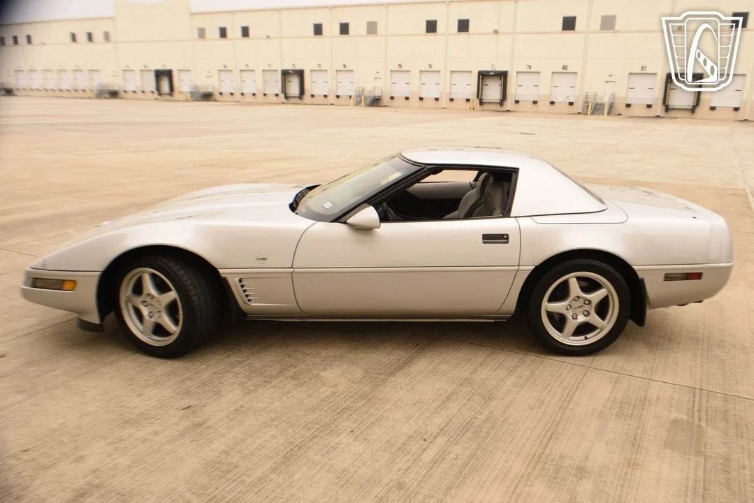 1996 Chevrolet Corvette C4 - Image 28 of 31