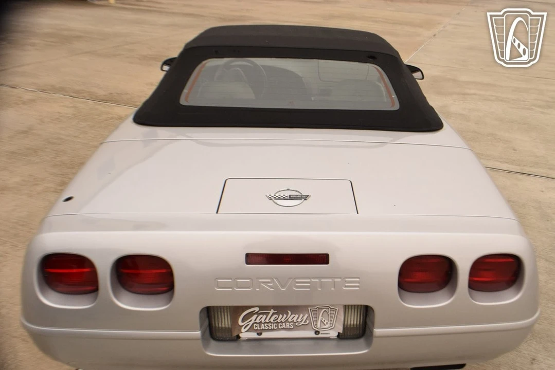 1996 Chevrolet Corvette C4 - Image 18 of 31